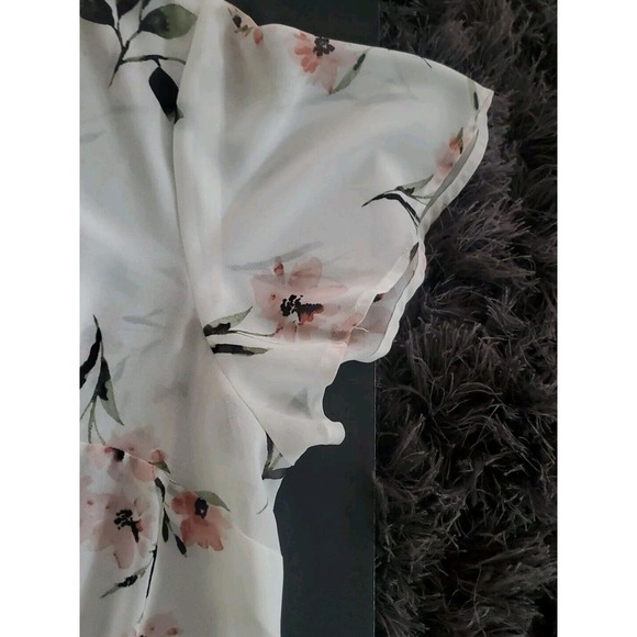 Torrid Size 1 (1X-M/L)Sheer Flutter Sleeve White Pink Floral Elastic Waist Tunic - Picture 4 of 11